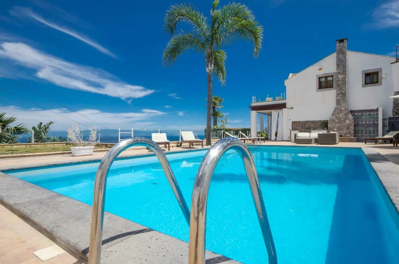 Luxury Taorum Villa With Spectacular Sea Views In Taormina 0*,